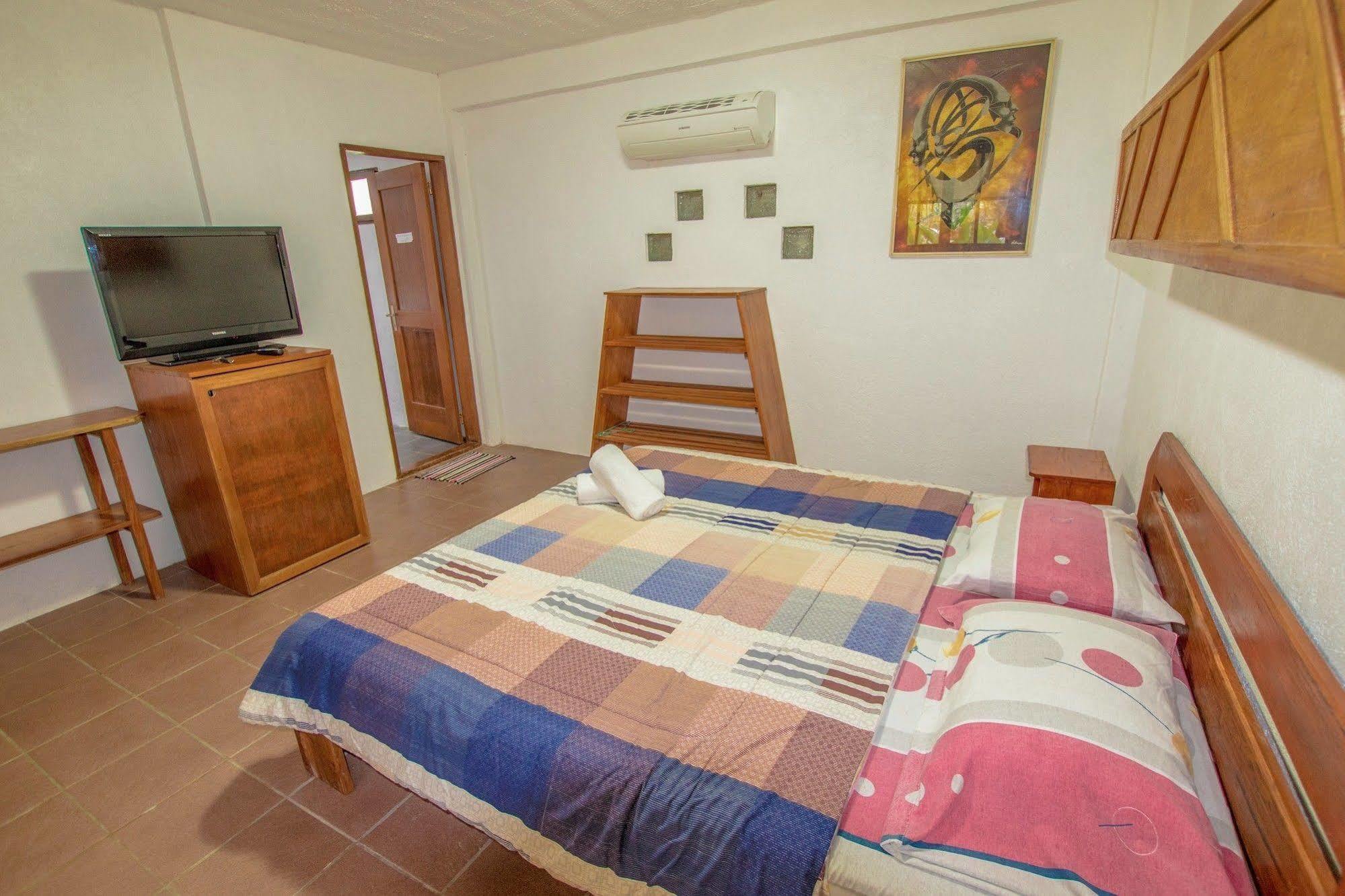 Bamboo Bungalows Resthouse Balabag  Kültér fotó