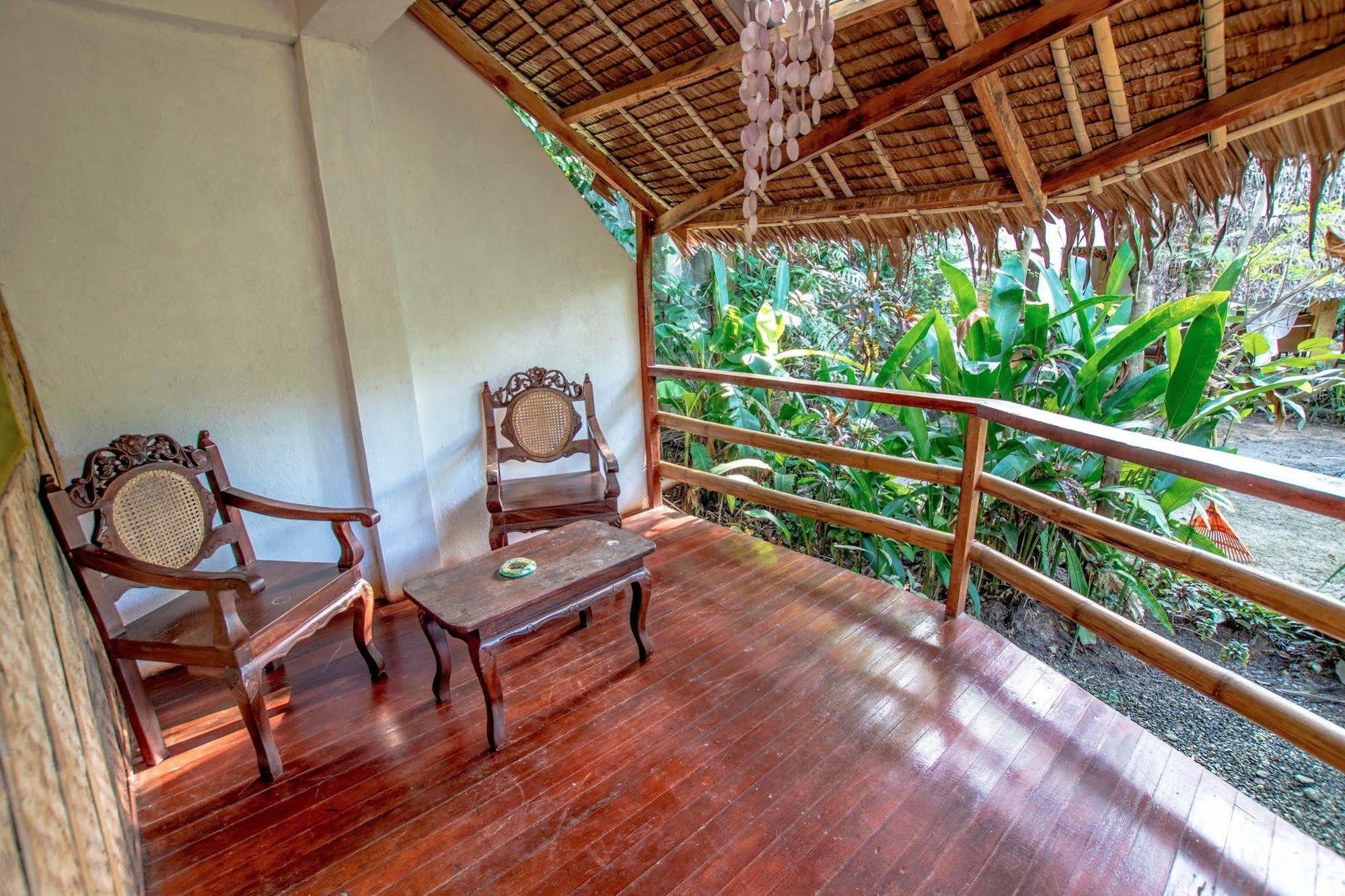 Bamboo Bungalows Resthouse Balabag  Kültér fotó