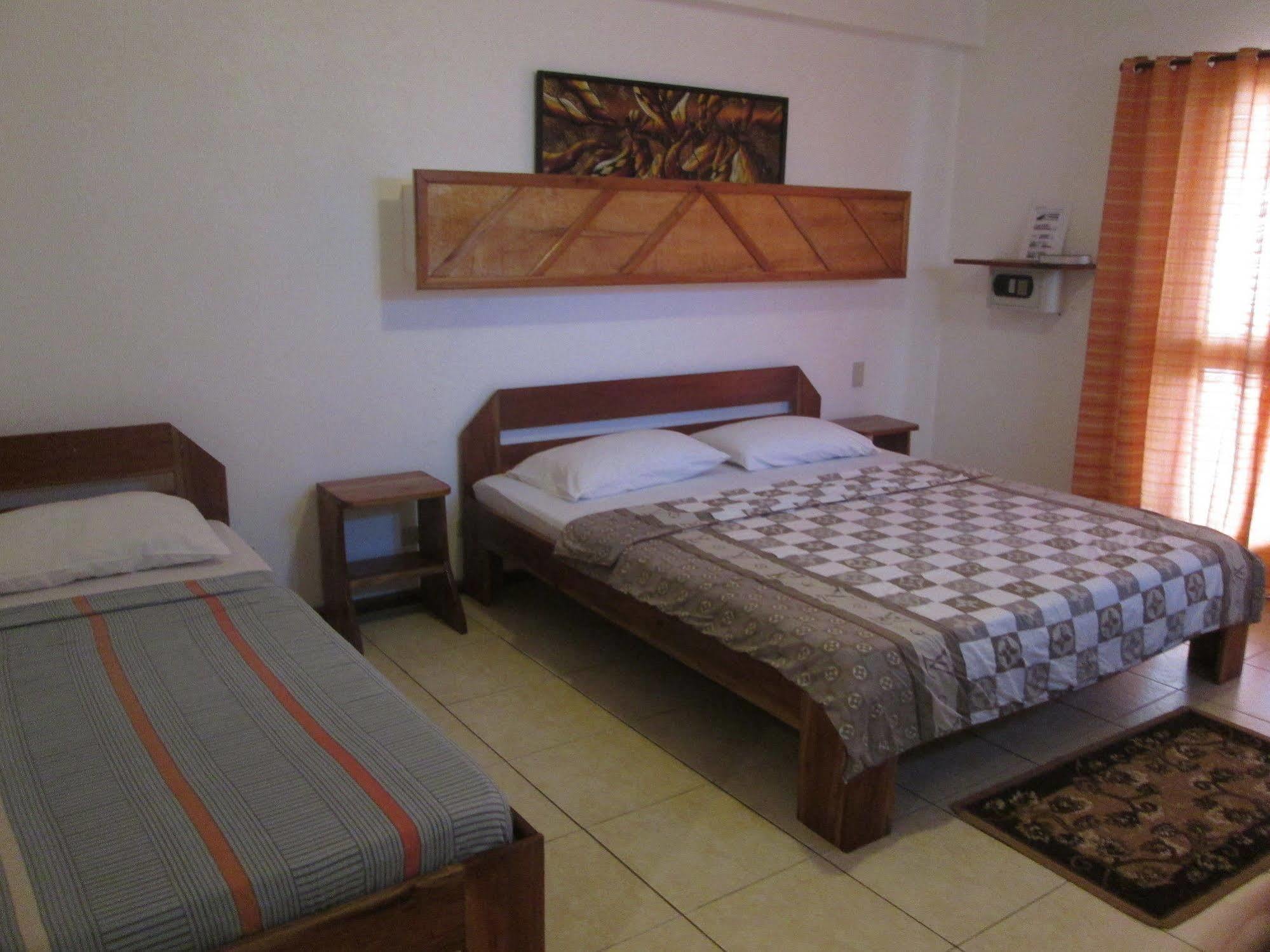 Bamboo Bungalows Resthouse Balabag  Kültér fotó