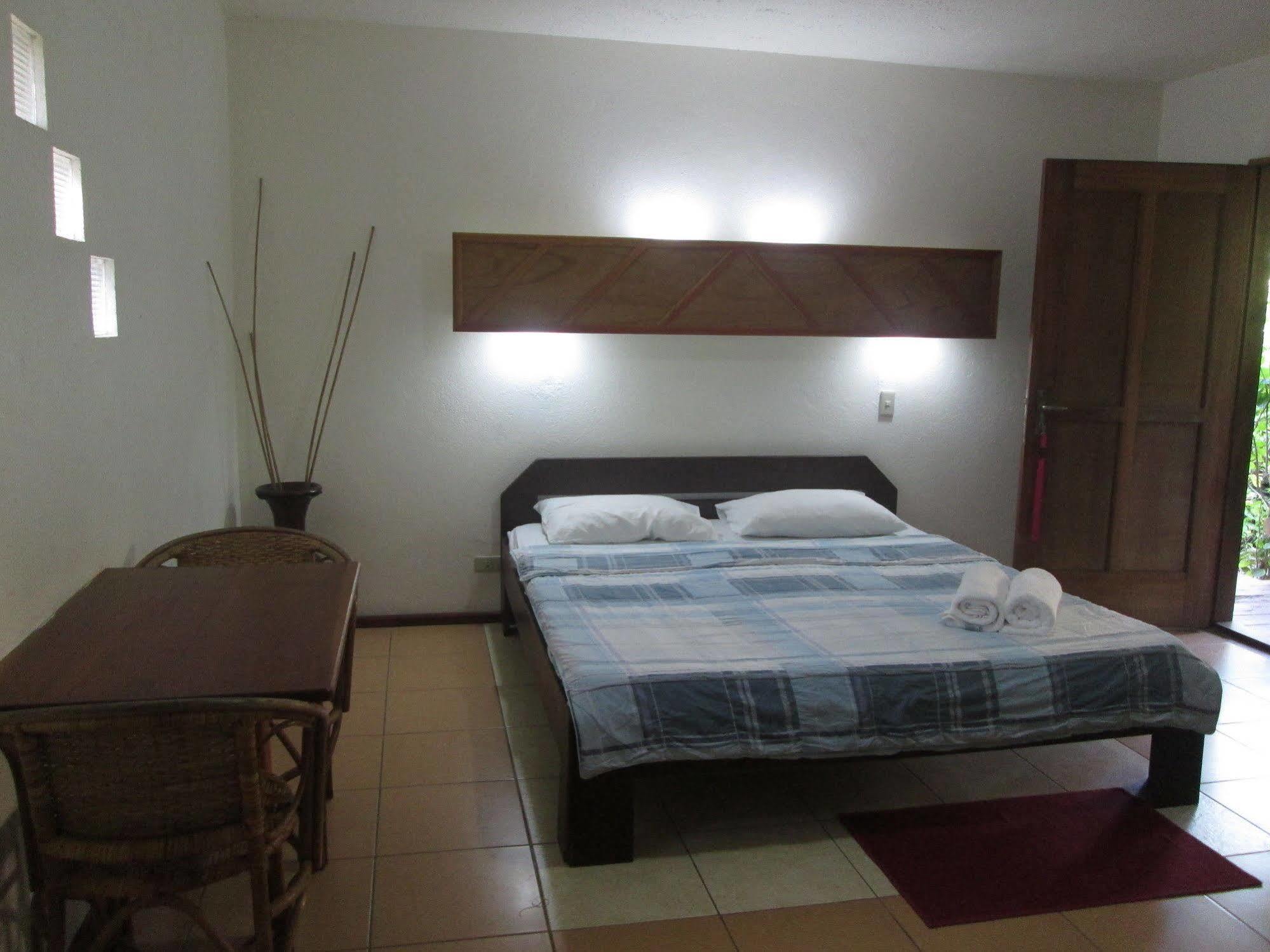 Bamboo Bungalows Resthouse Balabag  Kültér fotó